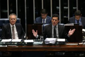 apos-debate-com-moro-senadores-apresentam-substitutivo-a-projeto
