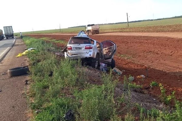 Tragédia Acidente Entre Ambulância E Caminhonete Deixa 13 Mortos No Mt