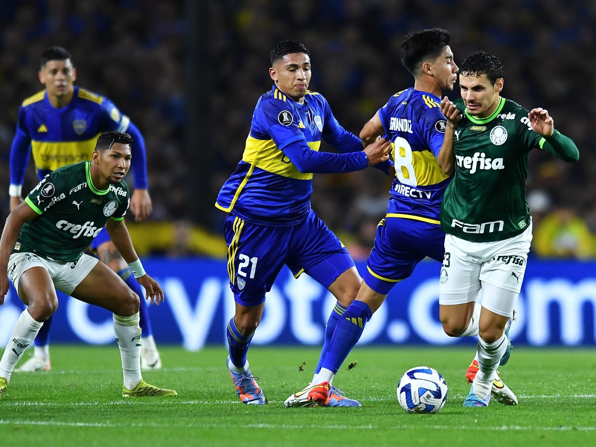 Boca Juniors vence Palmeiras nos pênaltis e avança à final da Libertadores