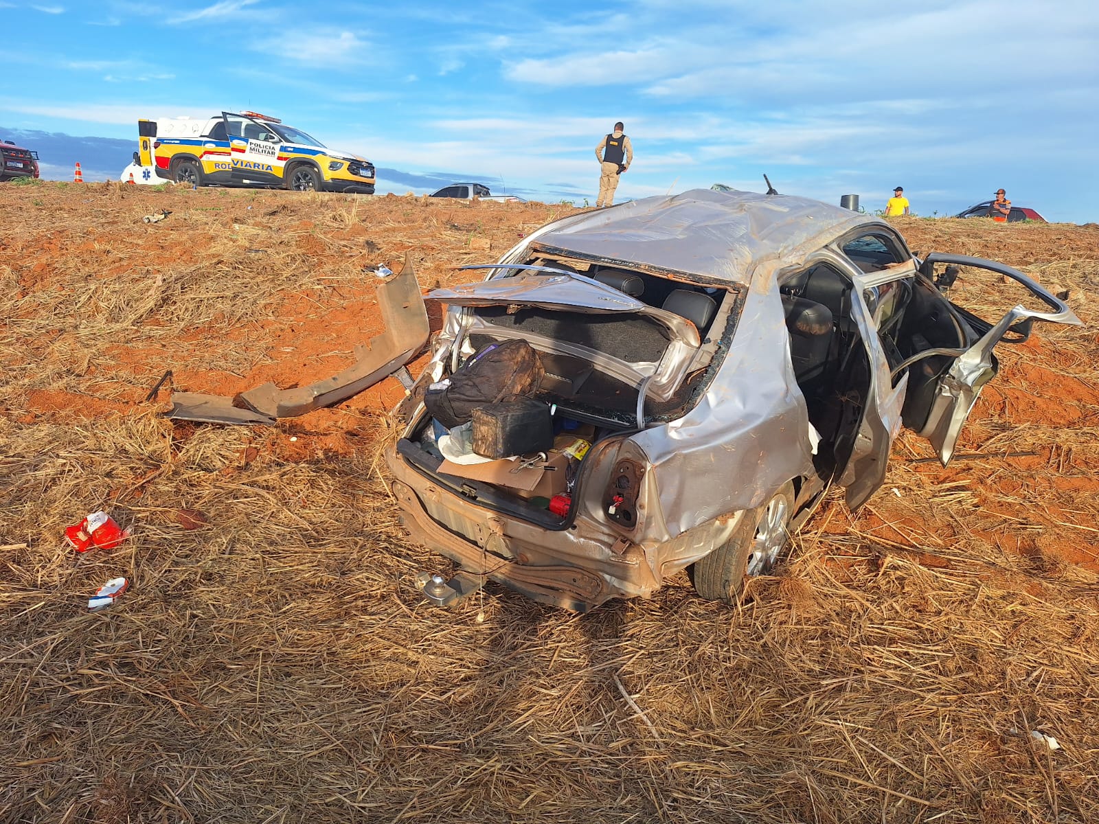 Carro que sofreu o acidente.