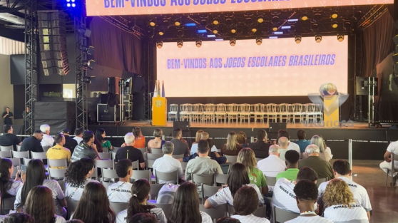 Imagem da cerimônia de abertura dos JEBs Sub-14 2025