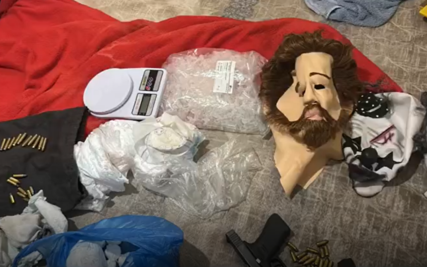 Itens apreendidos durante a operação.