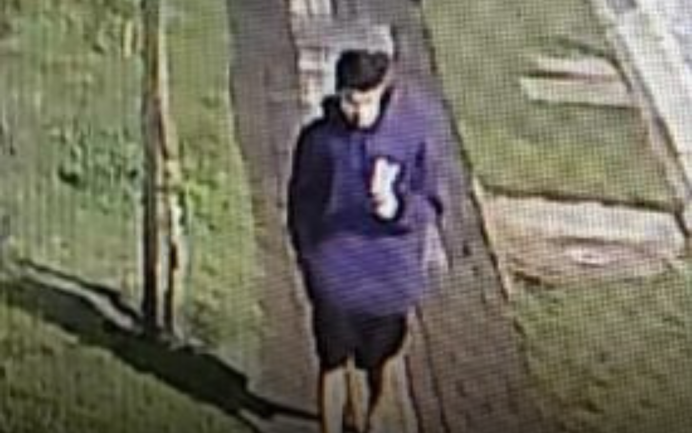 Imagem do suspeito de esfaqueamento no Gávea Sul.