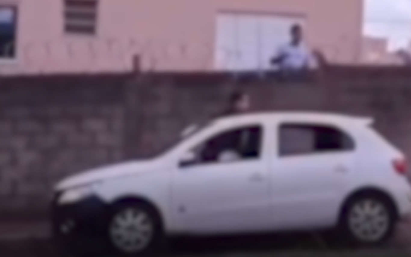 Esquema de tráfico de drogas em ação.