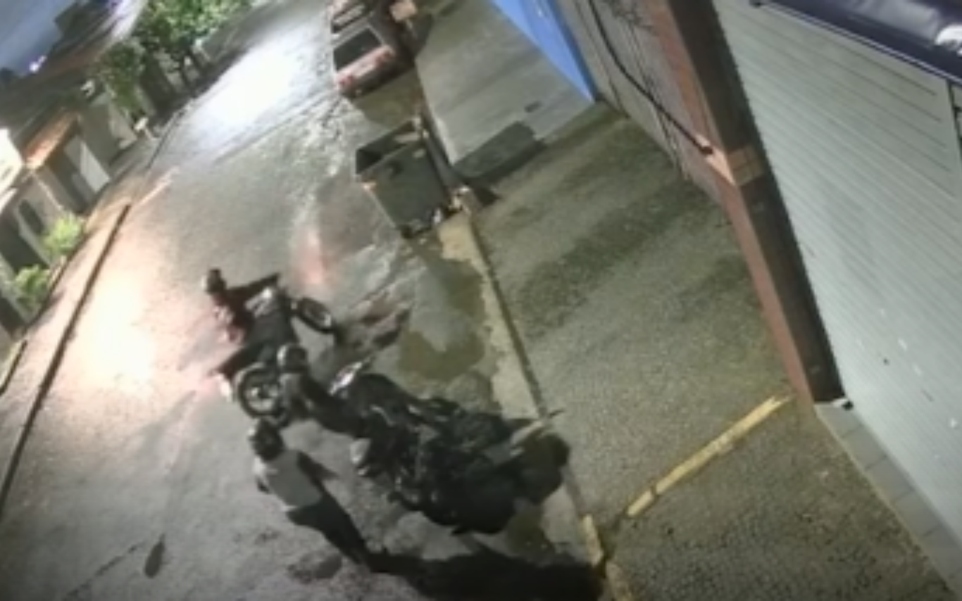 Registros do assalto no Santa Mônica, em Uberlândia