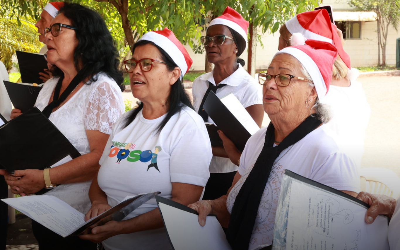 Ação de Natal do Condomínio do Idoso