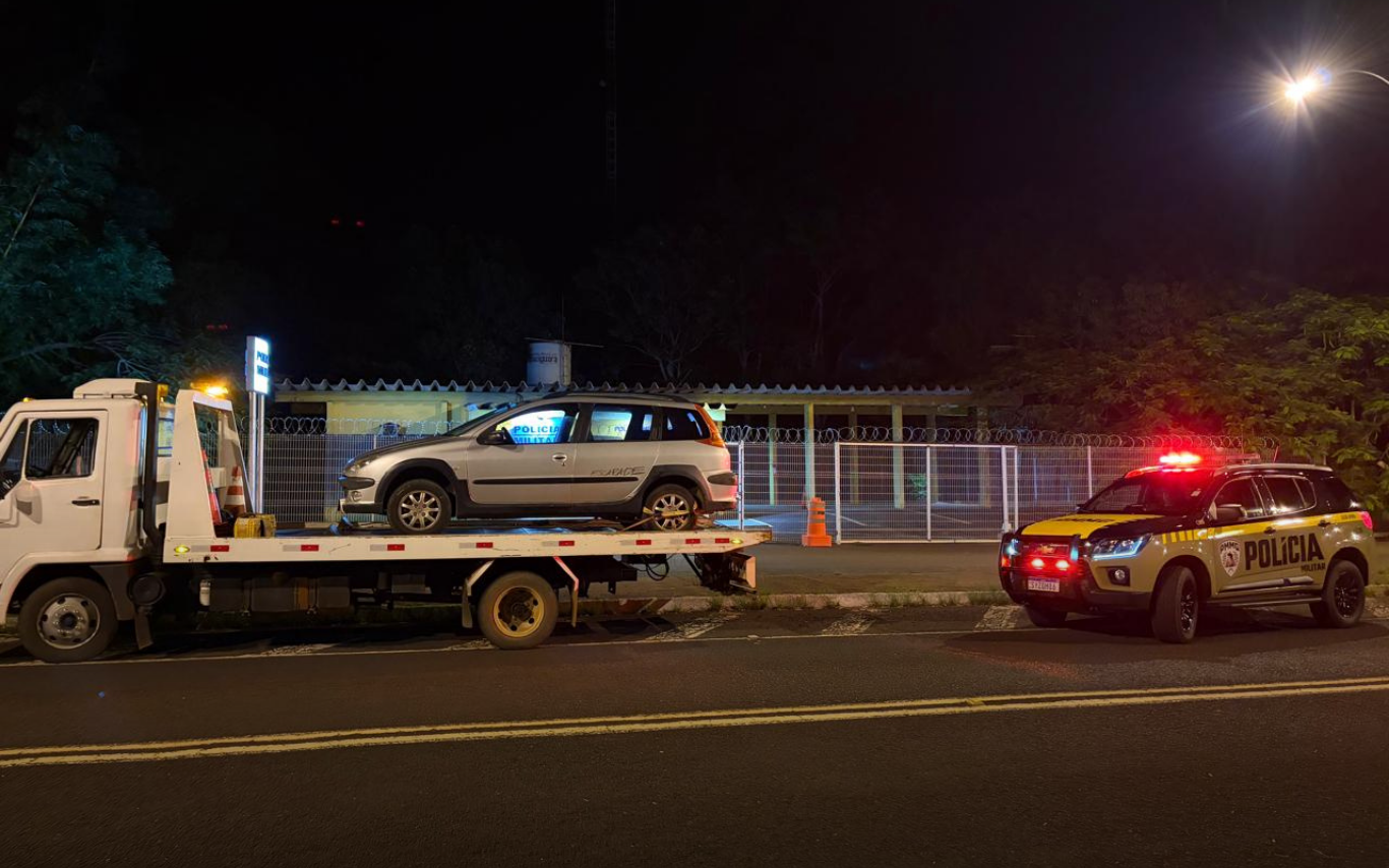 Carro apreendido em operação na MCG-452