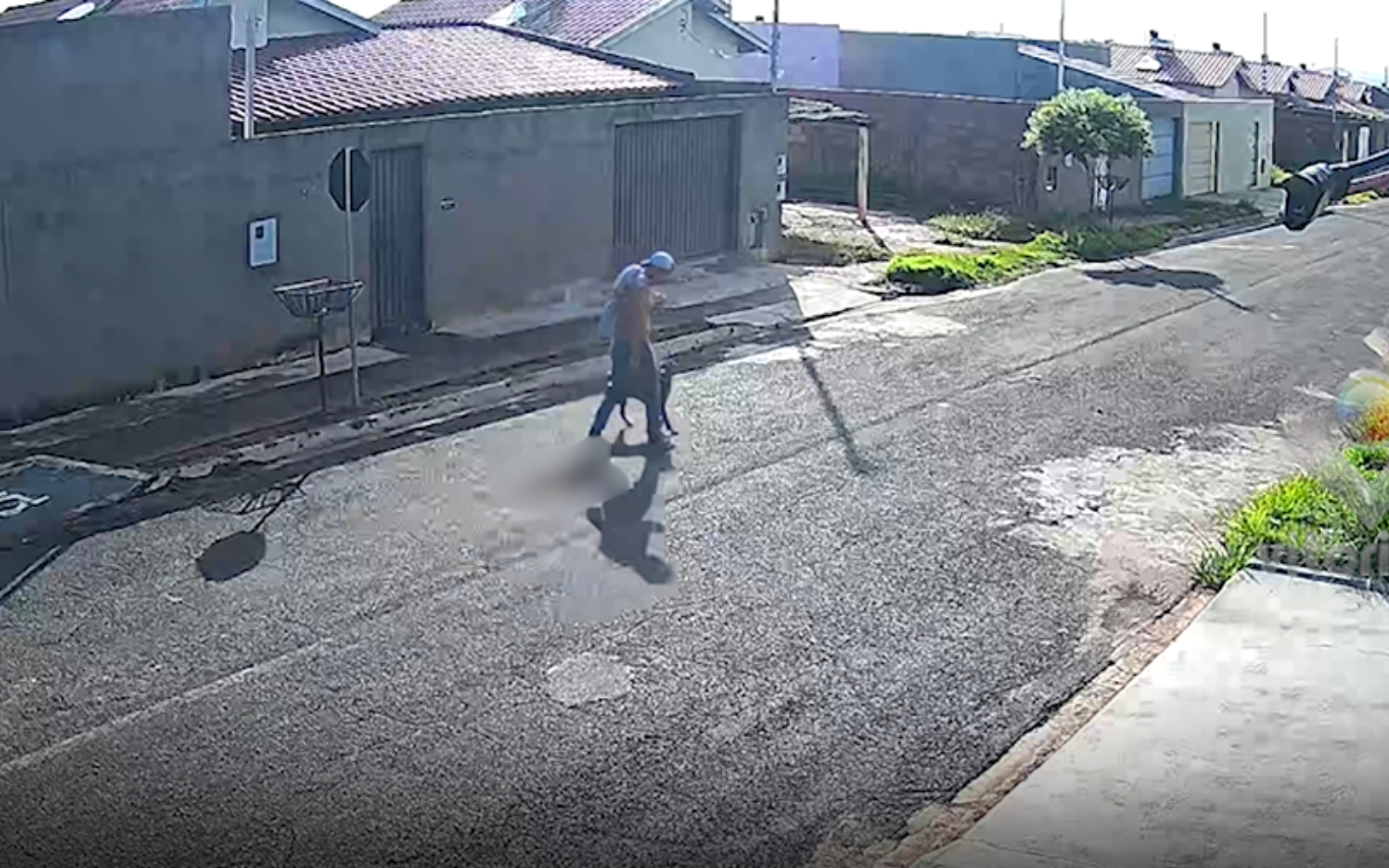 Homem preso em flagrante por maus-tratos a cachorro