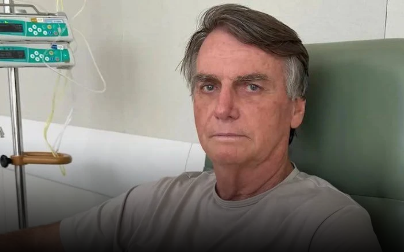 O ex-presidente Jair Bolsonaro está preso na Papudinha, em Brasília