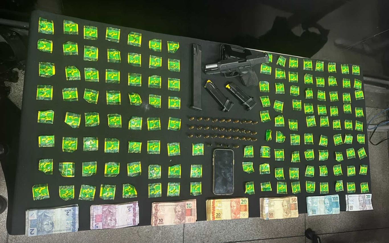 Itens apreendidos pela PM