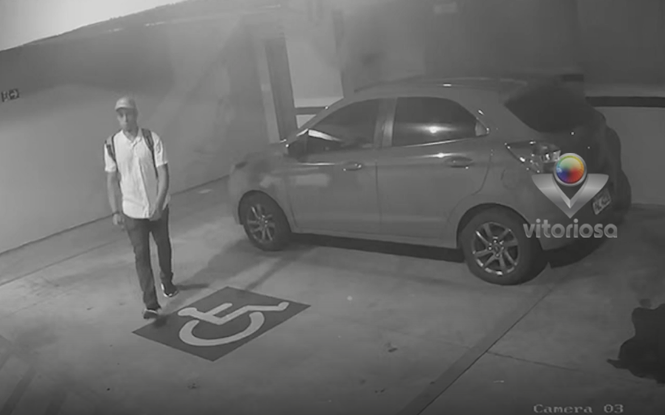 Registro de invasão a condomínio no bairro Santa Mônica