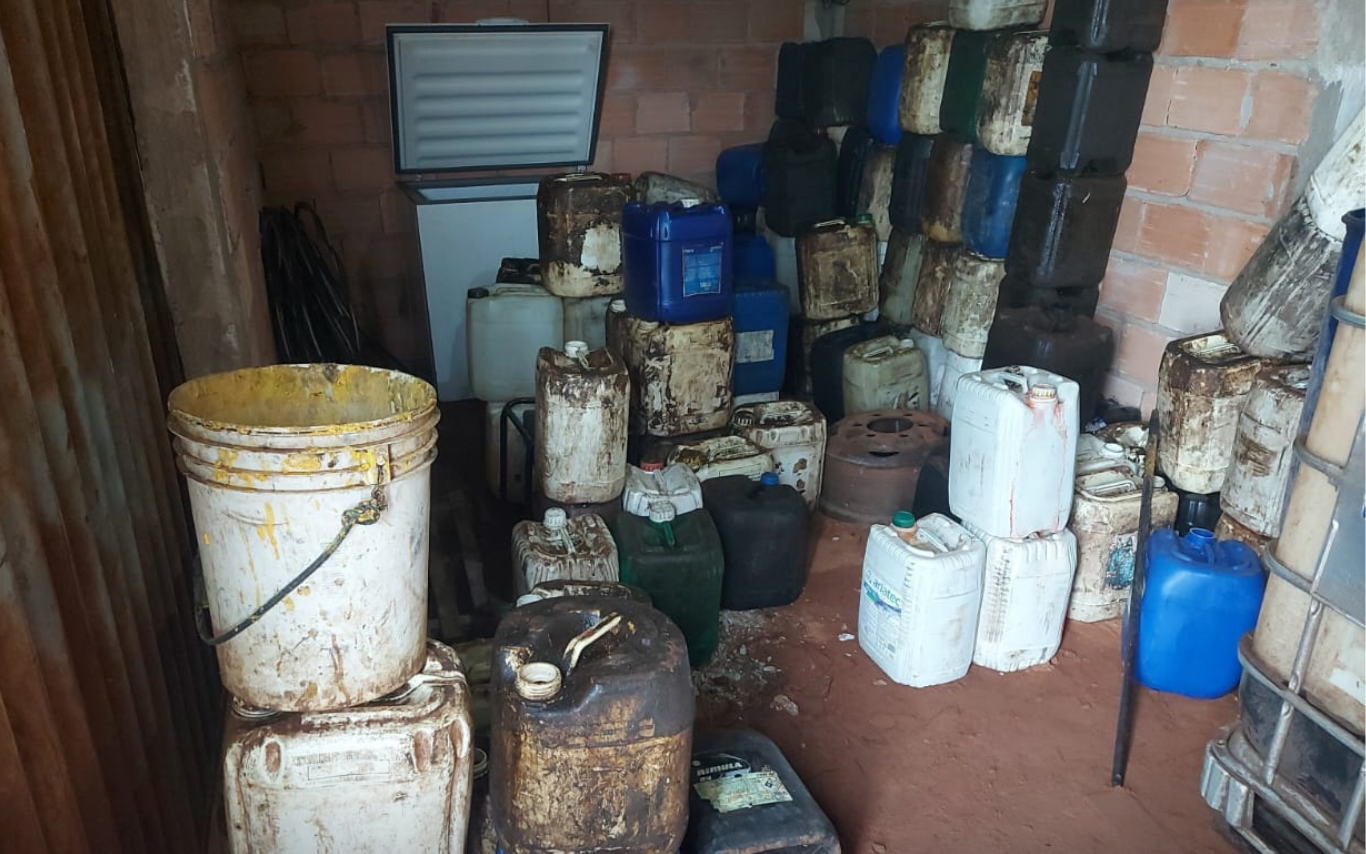 Combustíveis ilegais apreendidos pela polícia