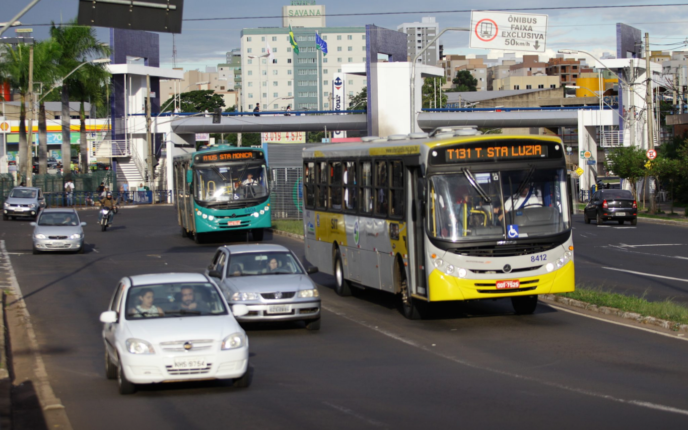 ônibus de uberlândia