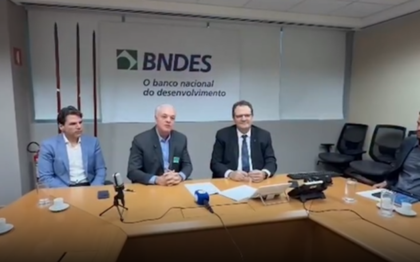 Paulo Sérgio na sede do BNDES em Brasília