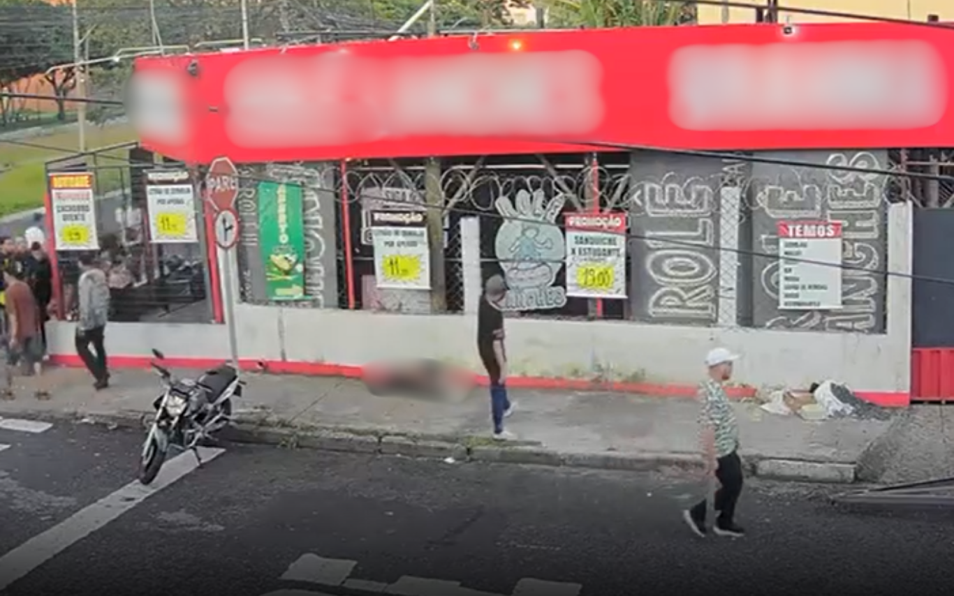 Homem em situação de rua agredido no Santa Mônica