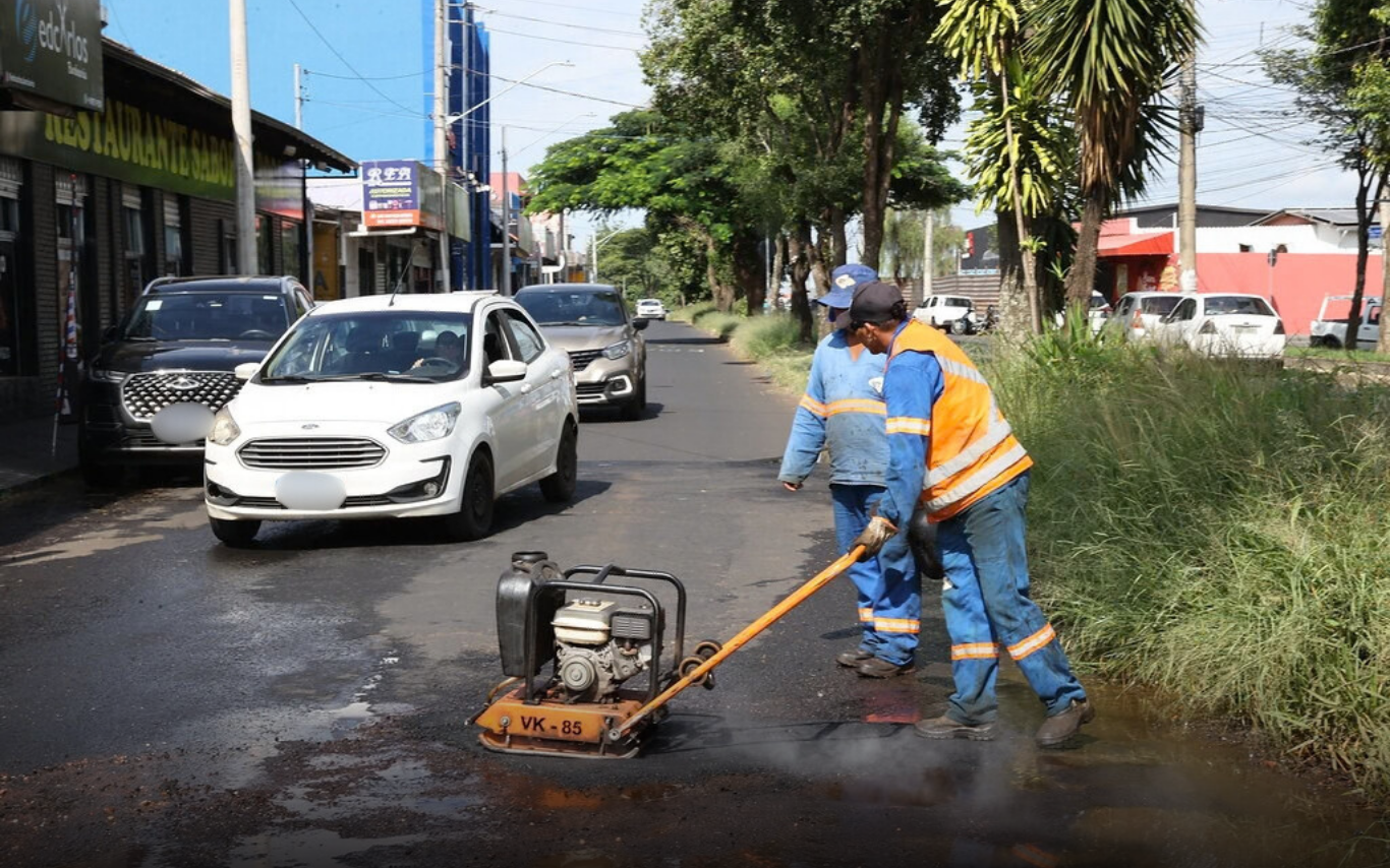 Zeladoria no bairro São Jorge