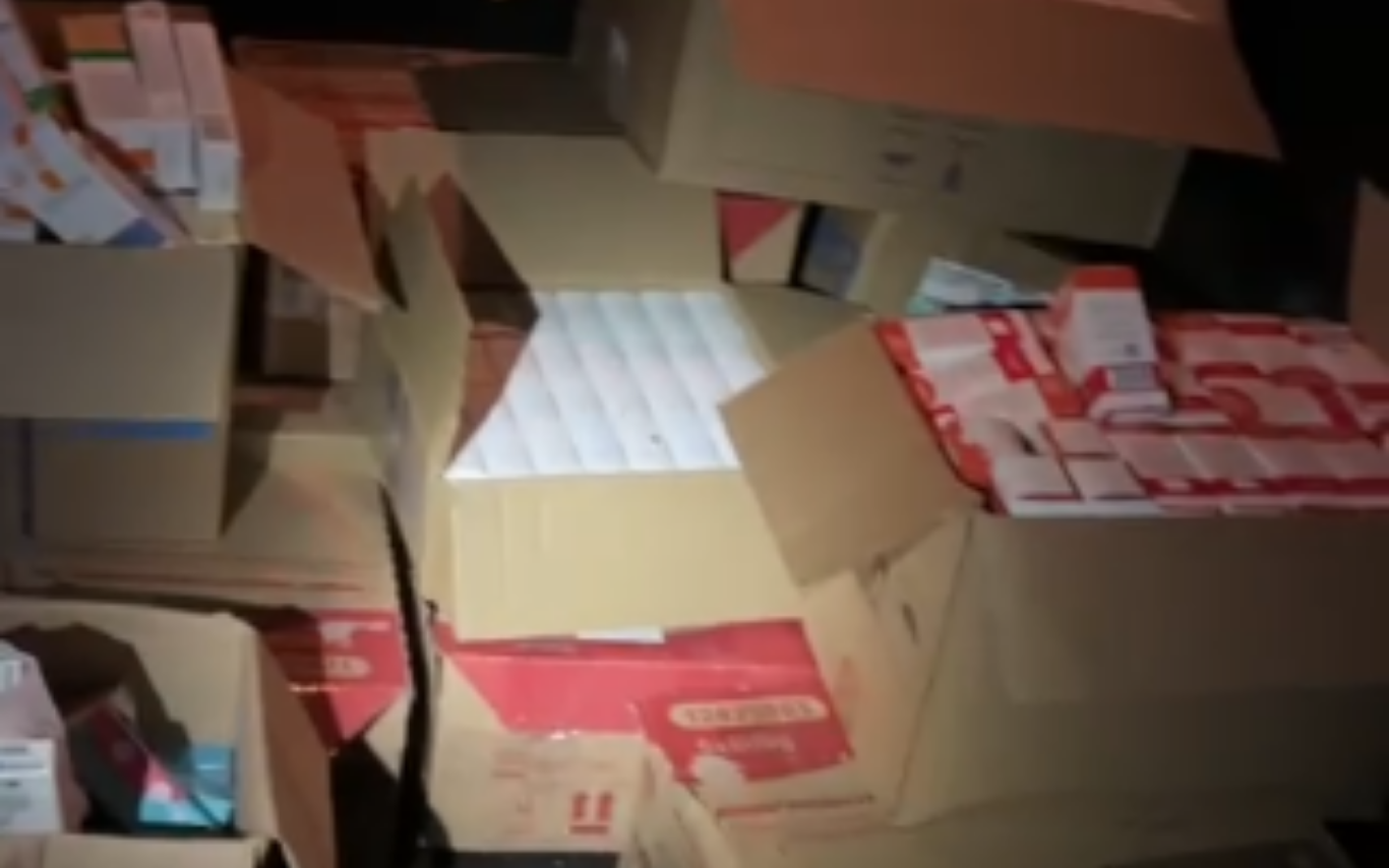 Medicamentos irregulares apreendidos em Planura