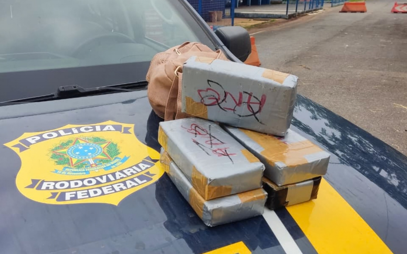 Crack apreendido com mulher em Patos de Minas