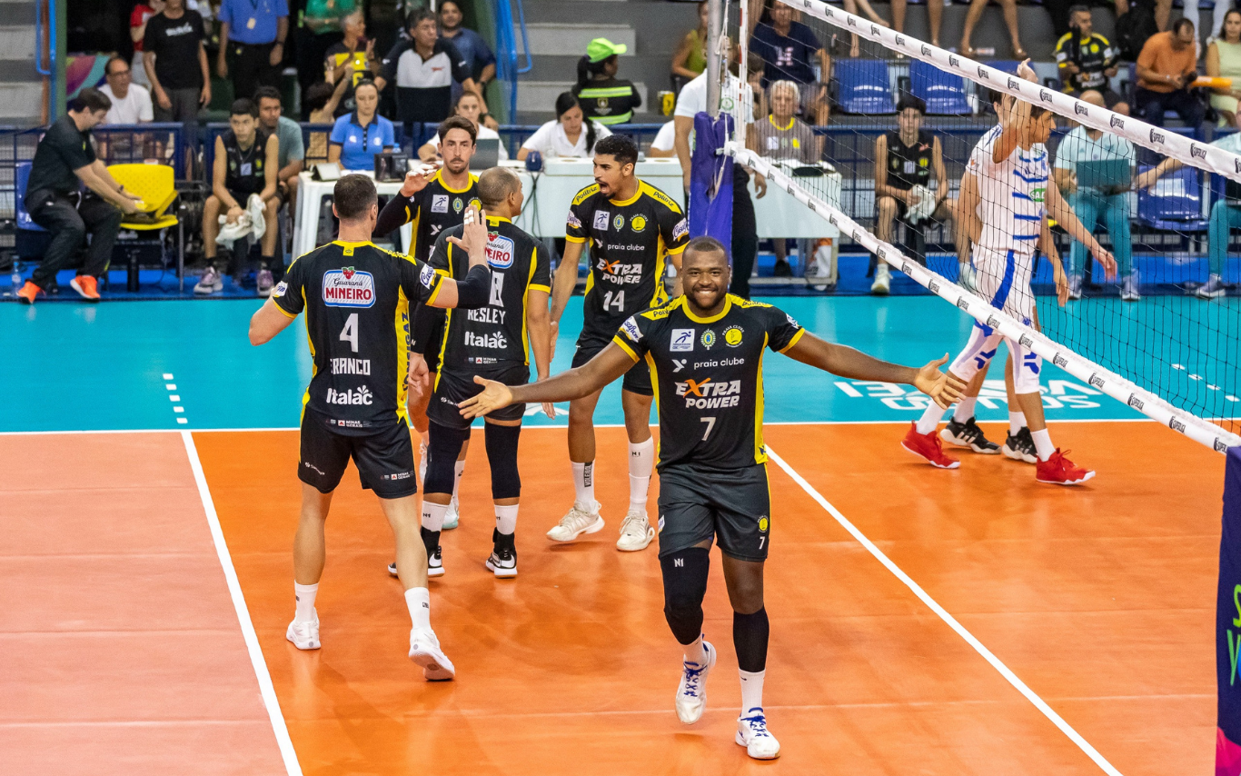 Praia Clube/Uberlândia Vôlei vence Sada Cruzeiro pela segunda vez
