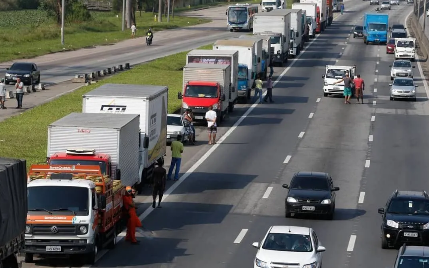 Em 2018, uma greve dos caminhoneiros atingiu 24 estados do Brasil