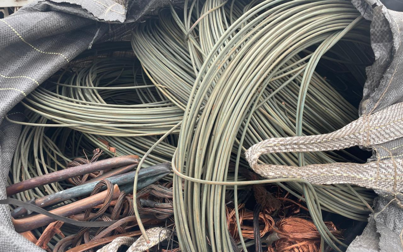 Fios furtados por funcionários de empresa terceirizada pela Cemig