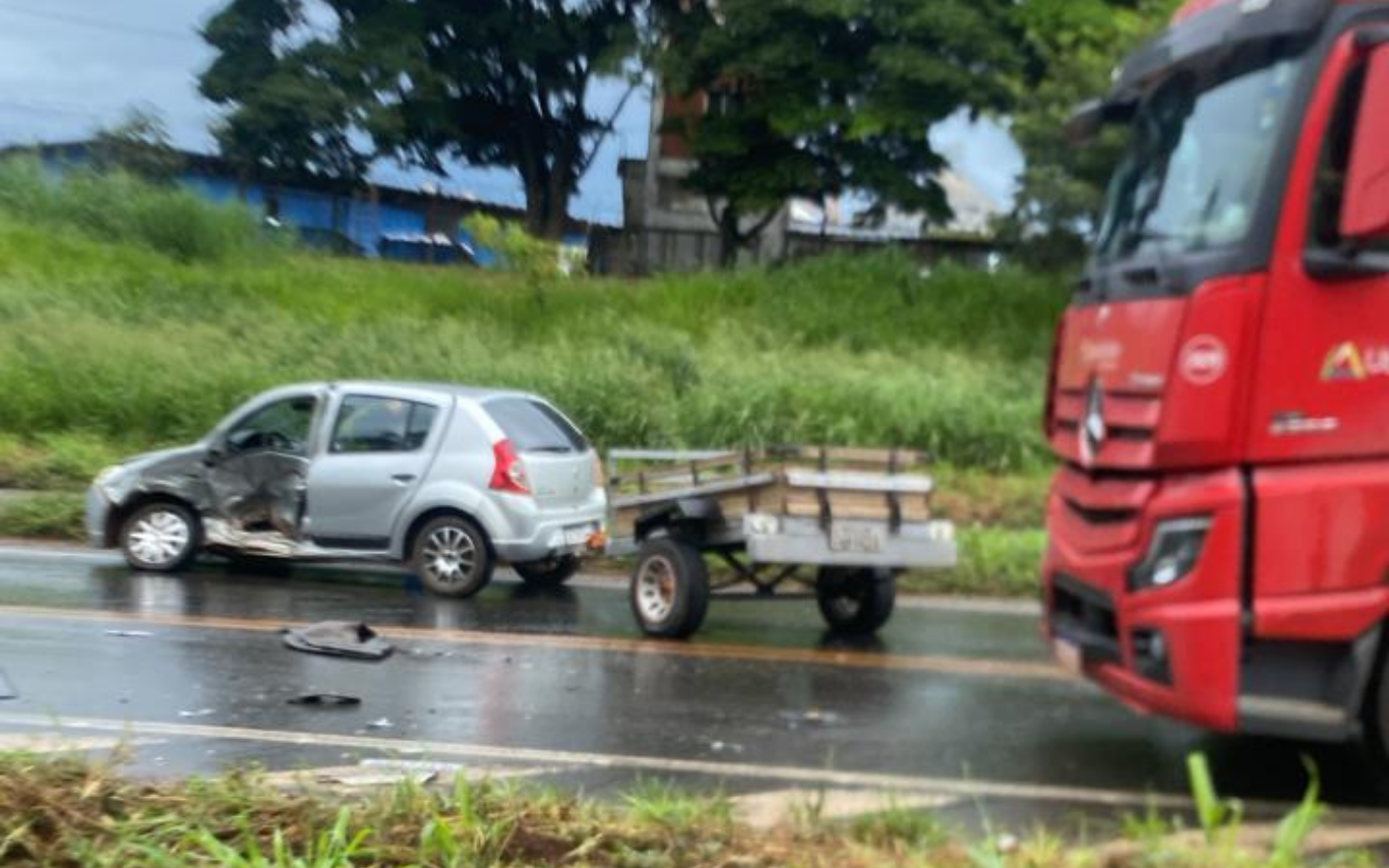 Acidente no Anel Viário Ayrton Senna, em Uberlândia