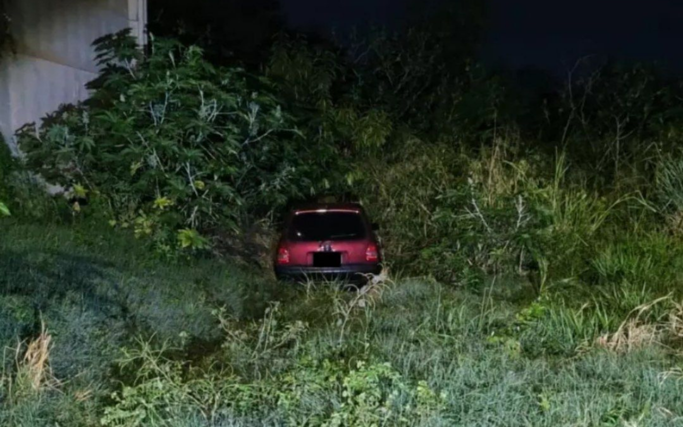 Homem é preso desmontando carro furtado em Uberlândia