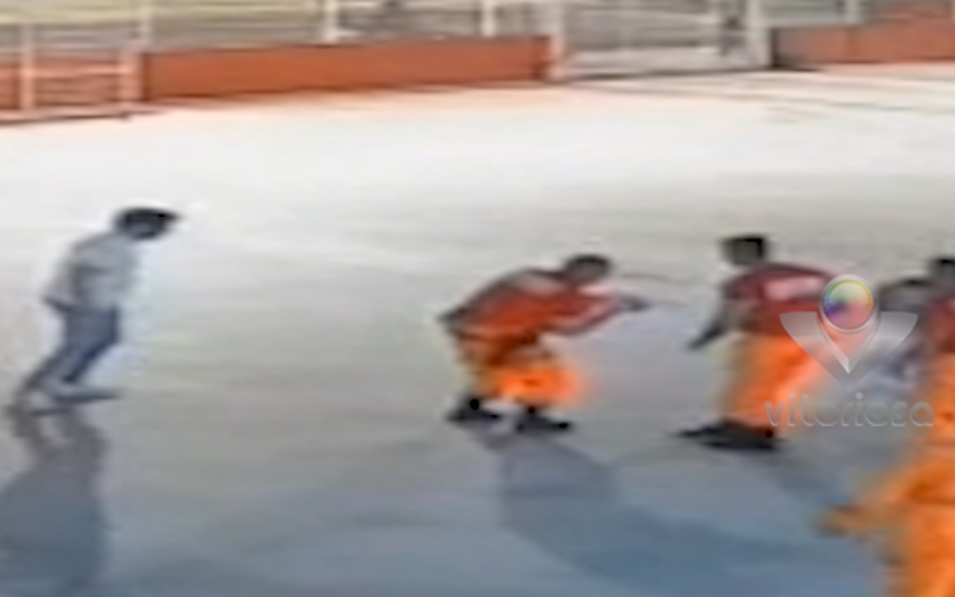 Bombeiros salvam bebê de dois meses de engasgo