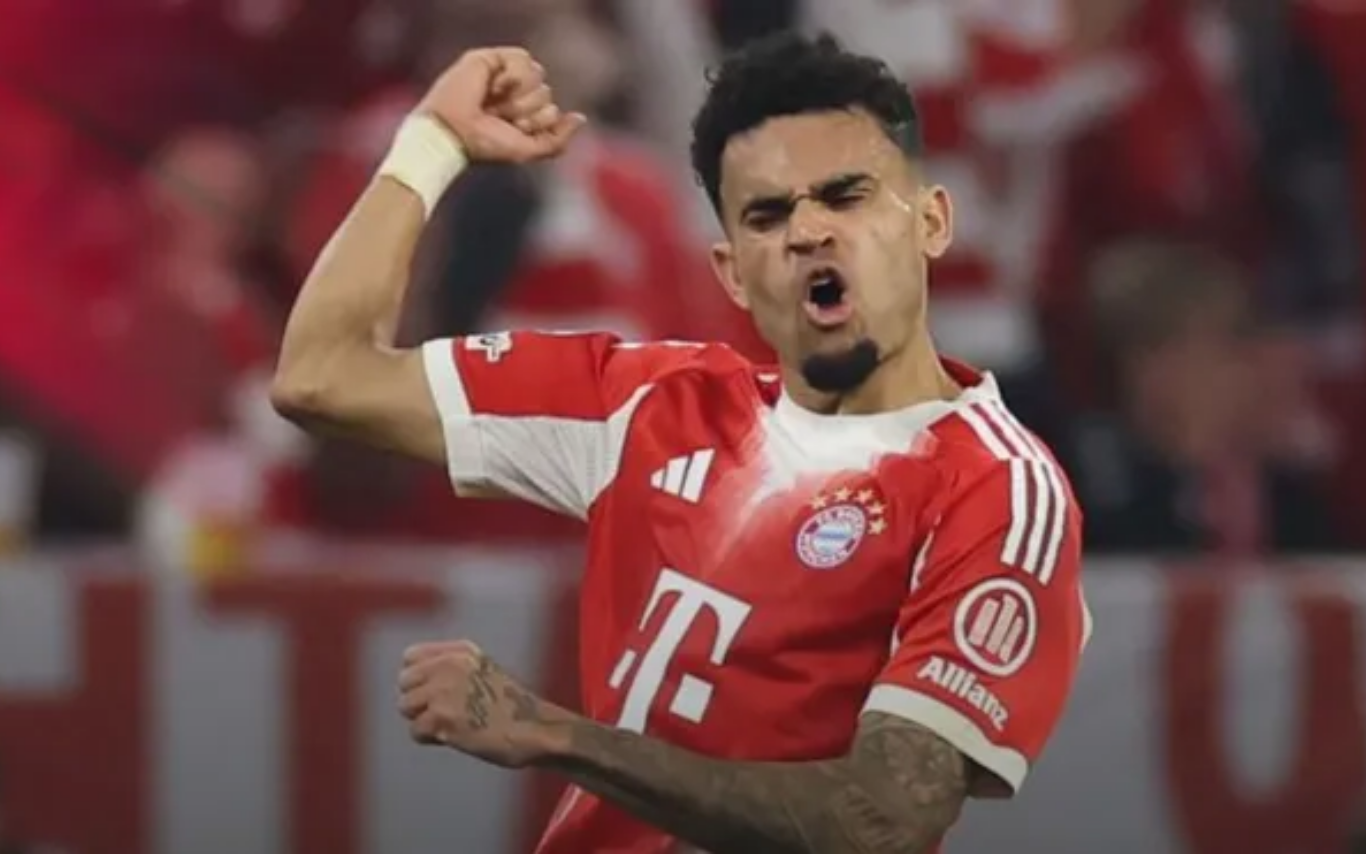 Luis Díaz celebra gol pelo Bayern sobre o Real Madrid