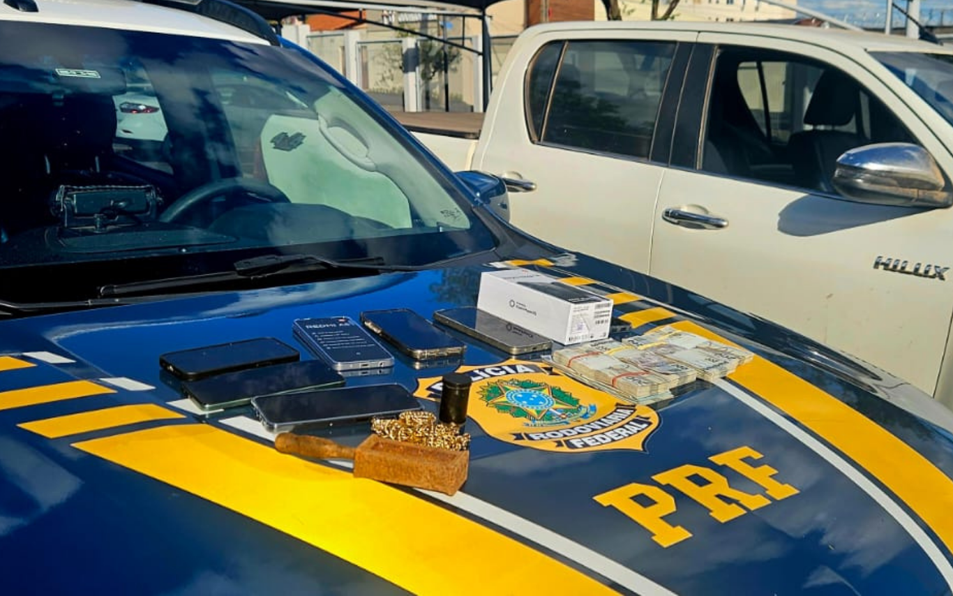 Homens são presos em posse de R$ 80 mil e minério semelhante a ouro