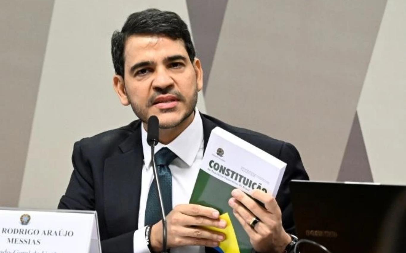 Jorge Messias durante sabatina no Senado para o STF