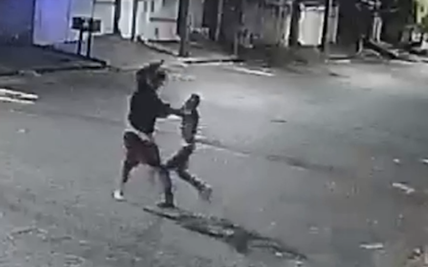 Homem é atacado com facadas no Osvaldo Rezende, em Uberlândia
