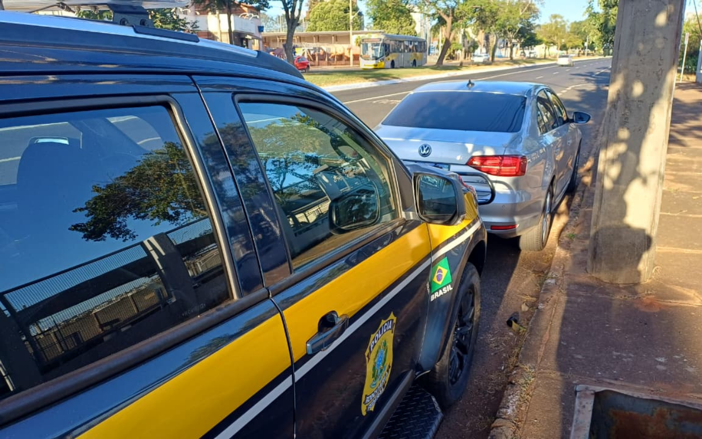 PRF frustra golpe ao INSS e apreende documentos falsificados em Uberlândia