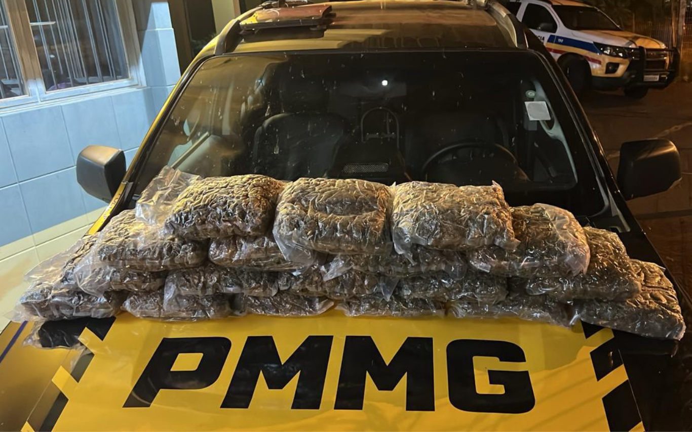 PMRv apreende R$ 100 mil reais em maconha e prende casal em Tupaciguara