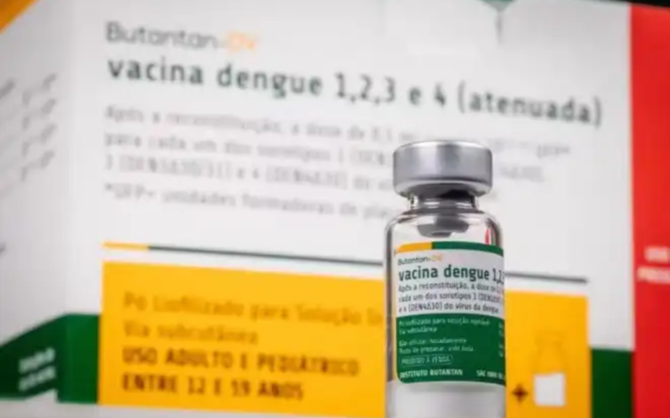 Ministério da Saúde fará monitoramento especial de vacinados após suspensão da vacina do Butantan contra dengue e SES MG afirma que acompanhará