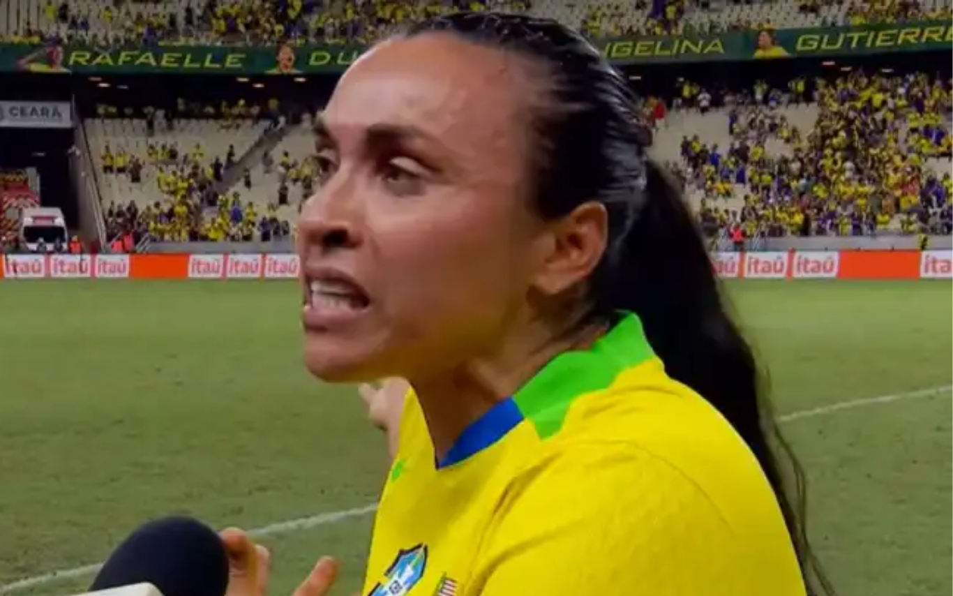 Marta detona arbitragem após Brasil x EUA