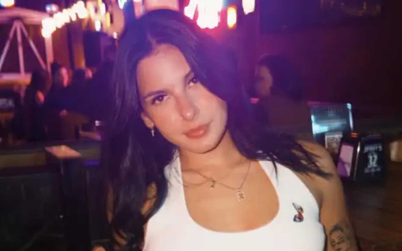 Ana Castela esclarece rumores de namoro com influenciador
