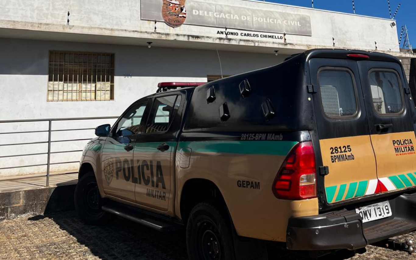Foragido por permitir abuso da filha de 11 anos é preso em Prata