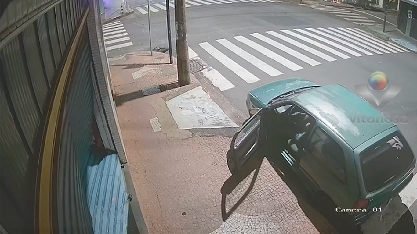 Criminosos arrombam comércio no bairro Martins, em Uberlândia