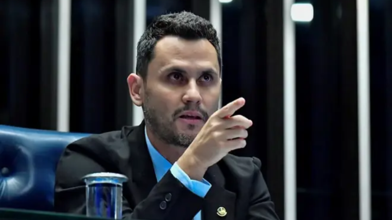 Senador por Minas Gerais Cleitinho Azevedo (Republicanos)
