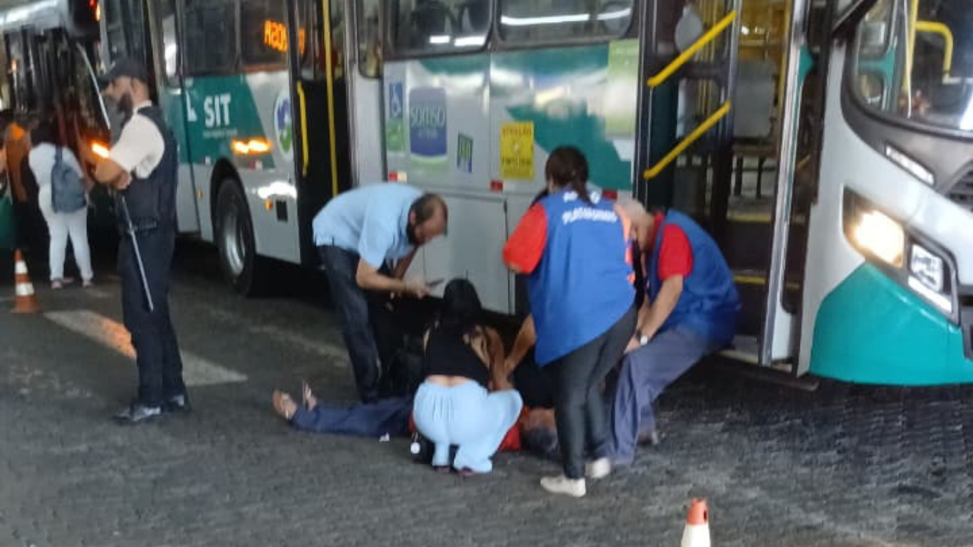 Vítima foi socorrida pelo SAMU com dores e suspeita de fratura