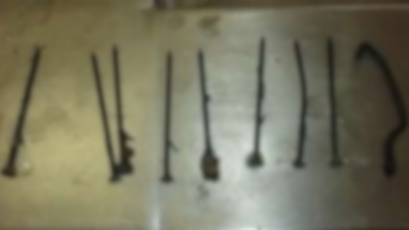 Pregos foram encontrados no corpo da vítima durante o exame necroscópico