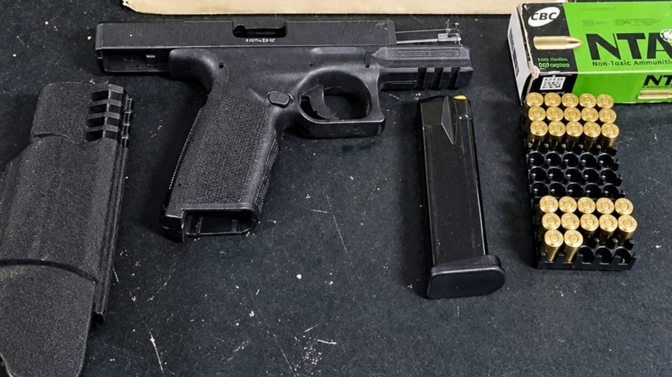Operação da Polícia Militar resulta em prisão de dois homens e apreensão de armas às margens da BR-365 em Uberlândia