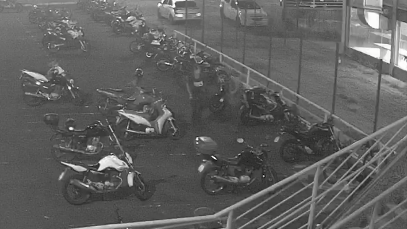 Duas motocicletas são furtadas de estacionamento em universidade na zona sul de Uberlândia
