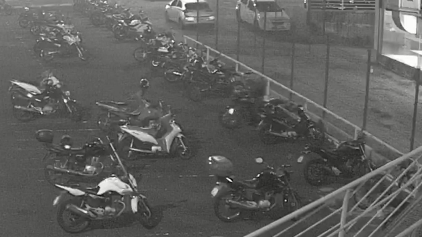 Estudante de Nutrição tem moto recém-conquistada furtada dentro de estacionamento de faculdade em Uberlândia