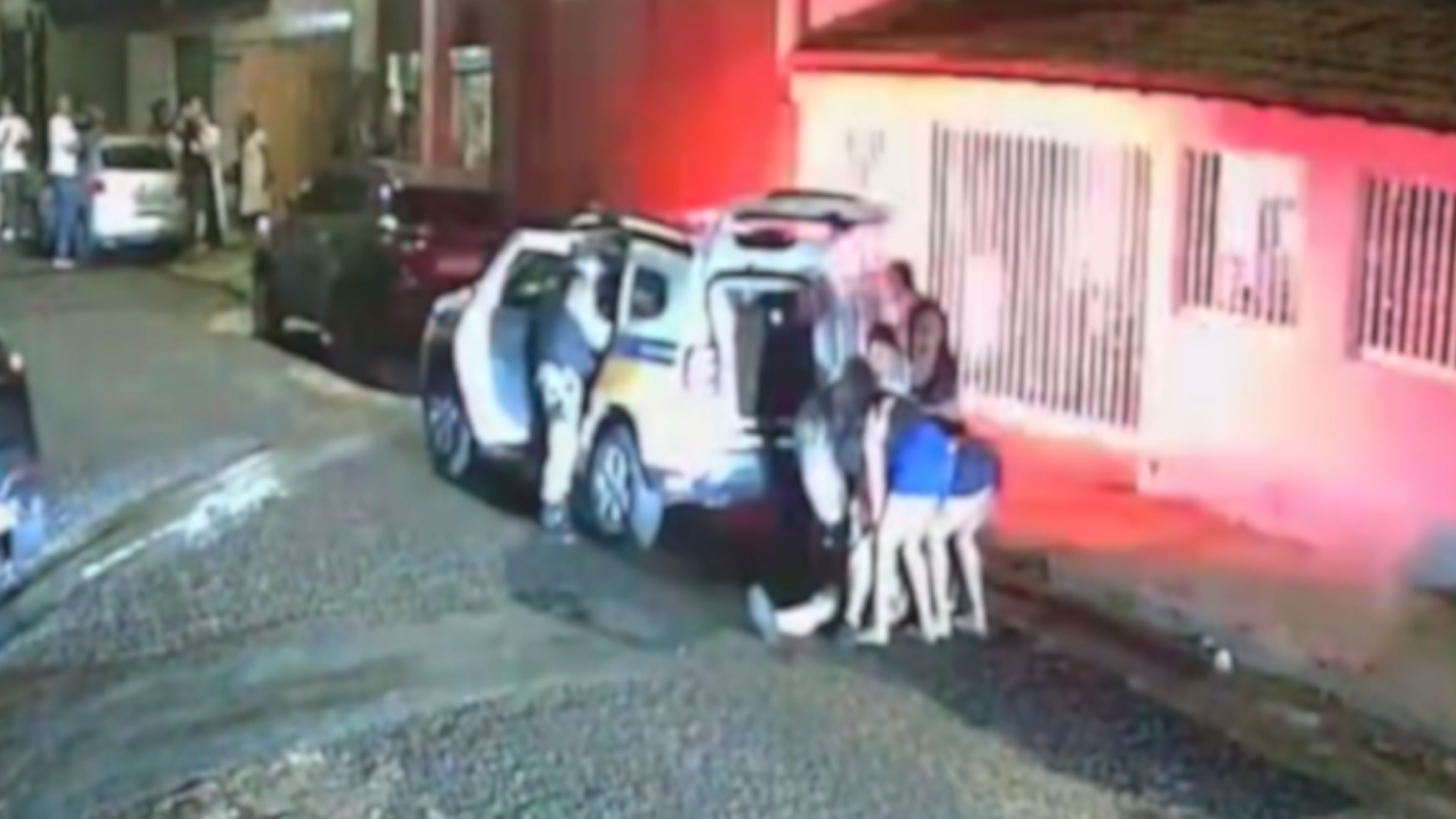 Tentativa de homicídio e homicídio consumado terminam com um morto e um ferido no bairro Aparecida, em Uberlândia