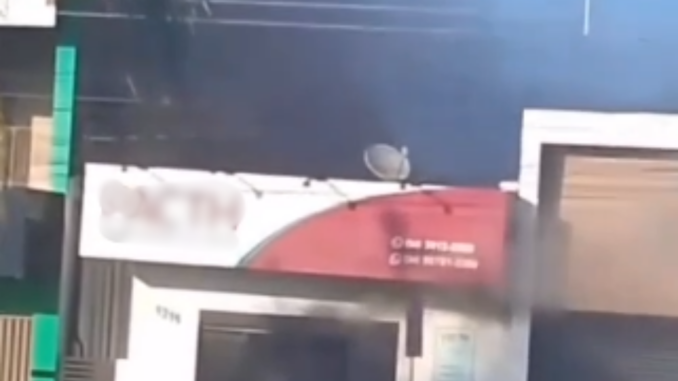 Incêndio atinge clínica na Avenida Washington Barcelos em Araxá