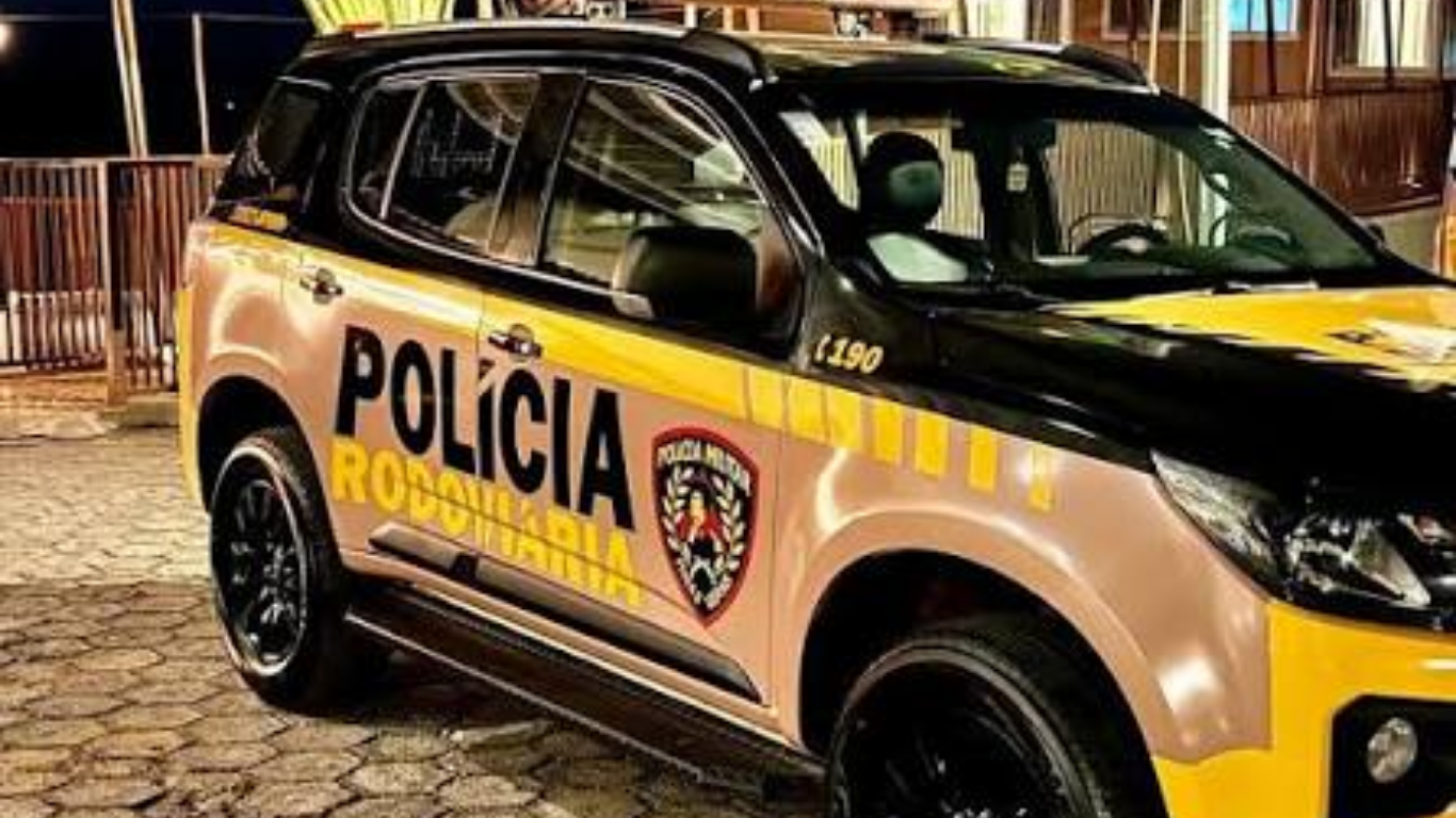 Motorista atropela duas pessoas na MGC-452 e foge do local em Uberlândia; uma vítima morreu