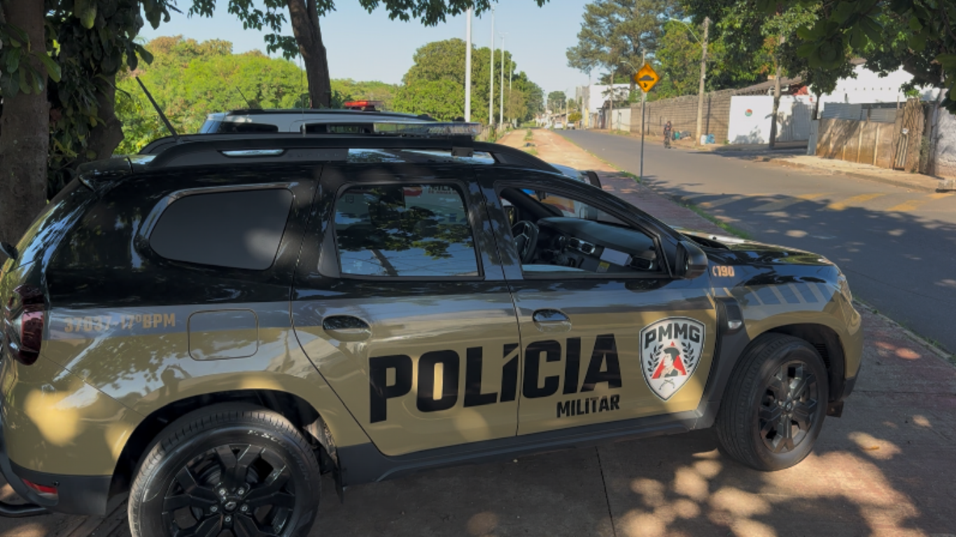 Viatura da PMMG durante operação no bairro Lagoinha